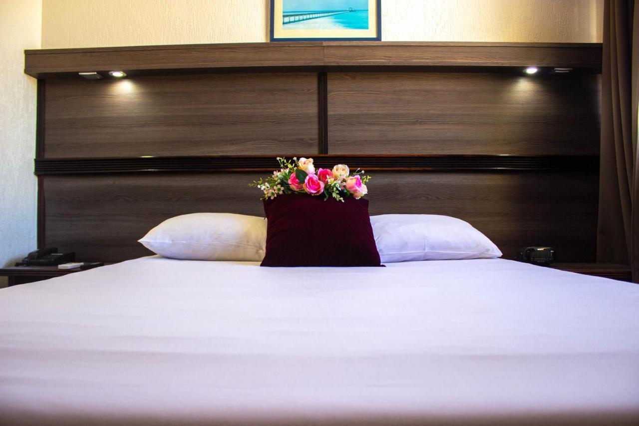 Hotel Le Paris Нумеа Экстерьер фото