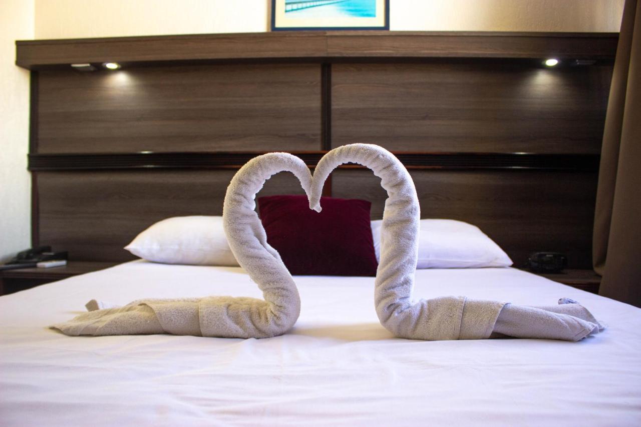 Hotel Le Paris Нумеа Экстерьер фото