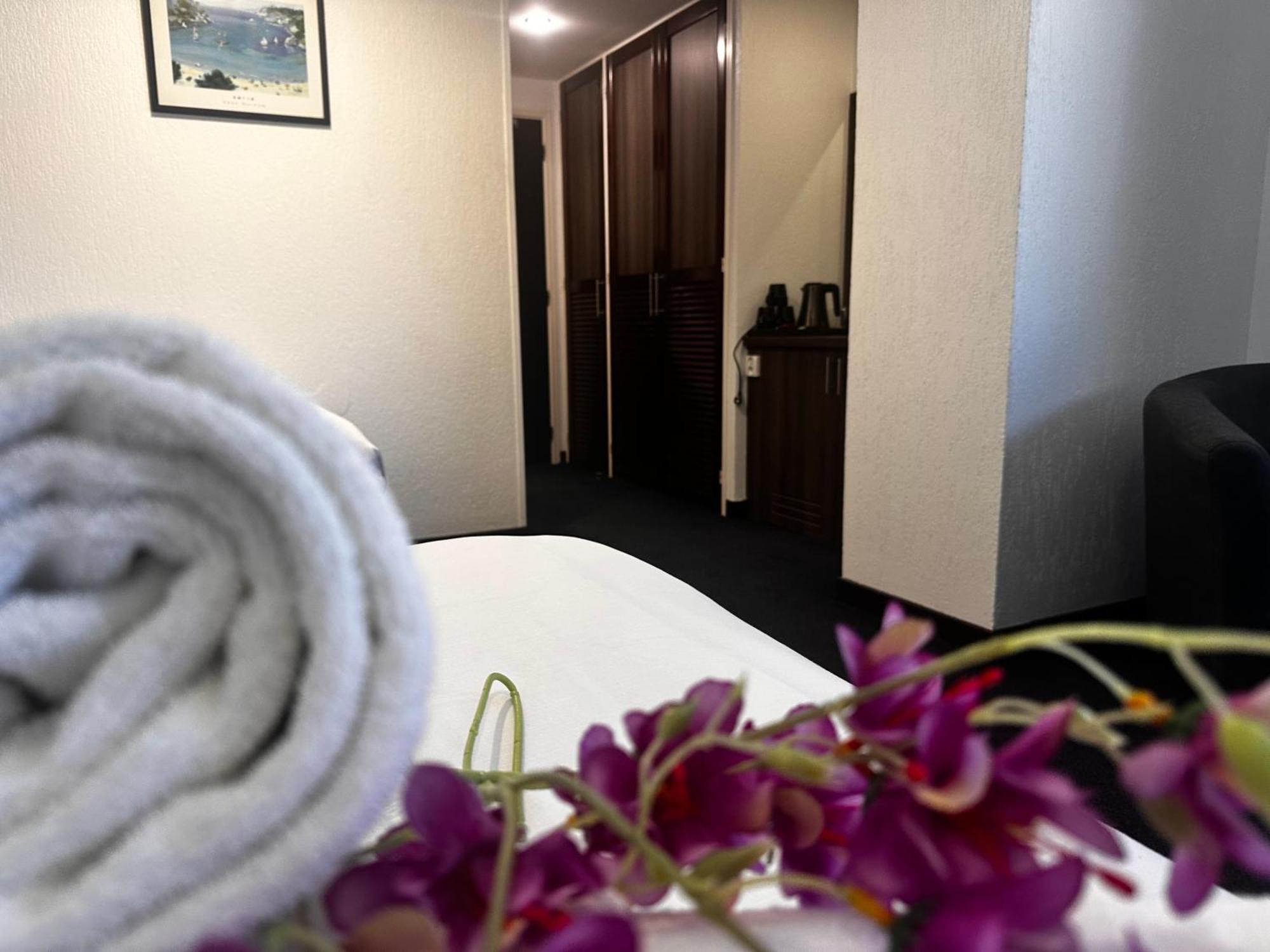 Hotel Le Paris Нумеа Экстерьер фото